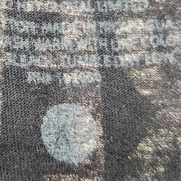 Elton John 2018 Yellow Brick Road Farewell tour concert tee XL
Lot N - Picture 2 of 3